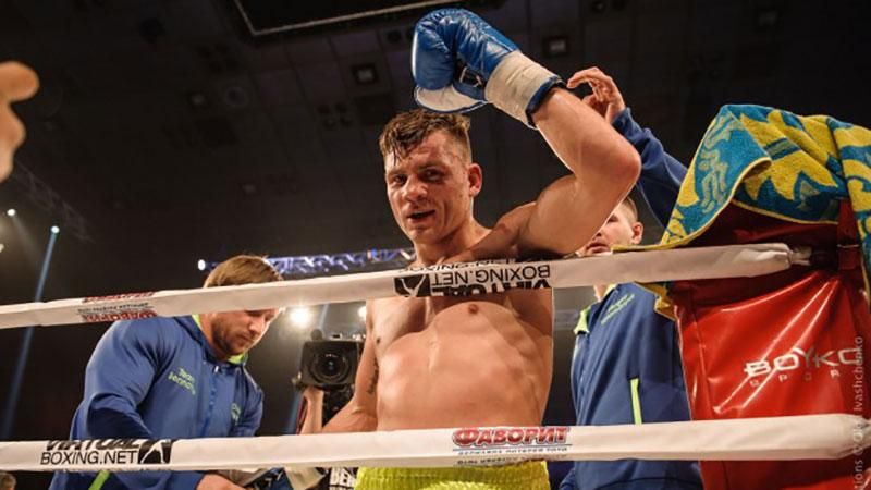 Українець Берінчик легко здолав непереможного аргентинця Українець Берінчик легко здолав непереможного аргентинця