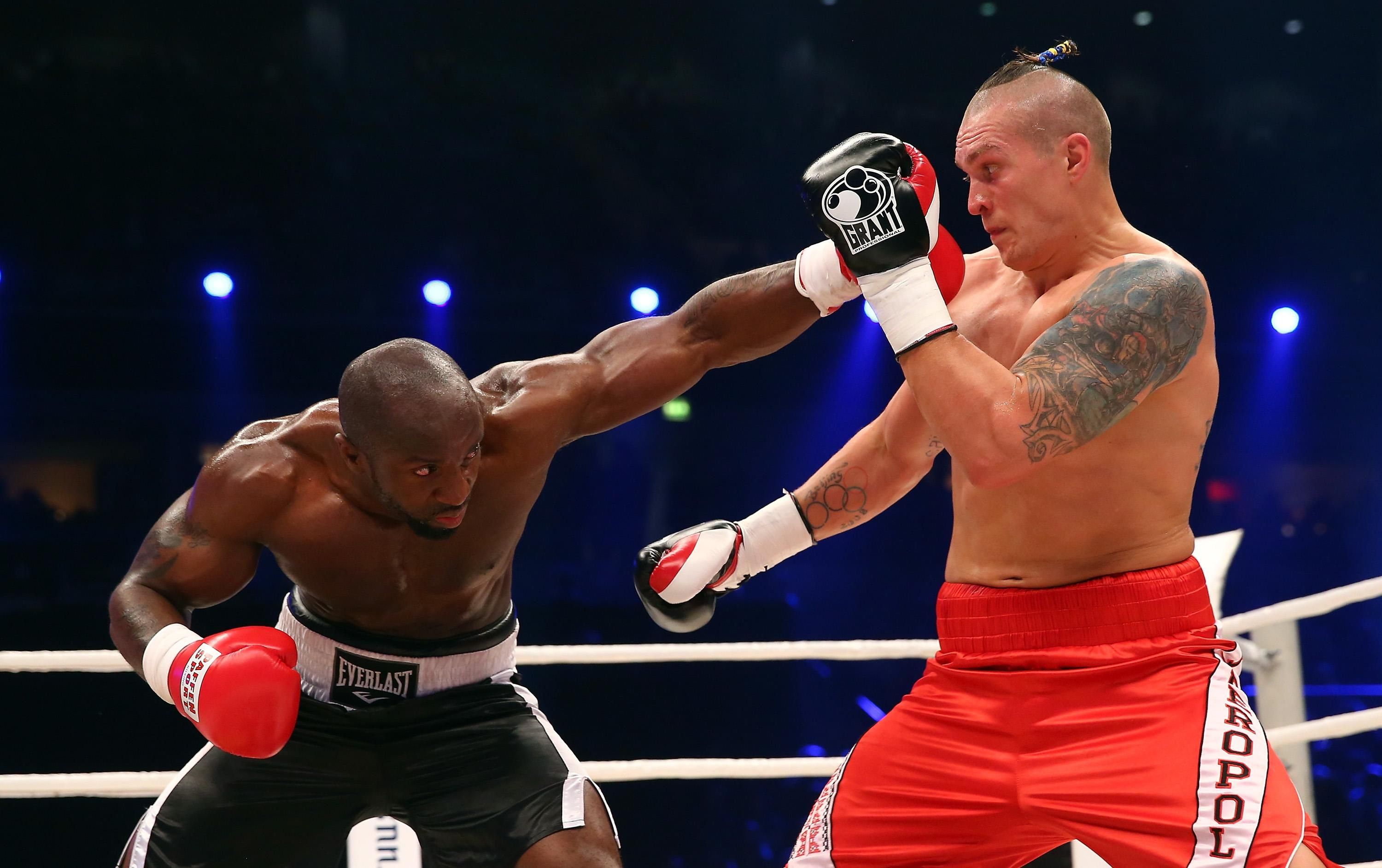 Усик назвал двоих вероятных соперников Усик назвал двоих вероятных соперников