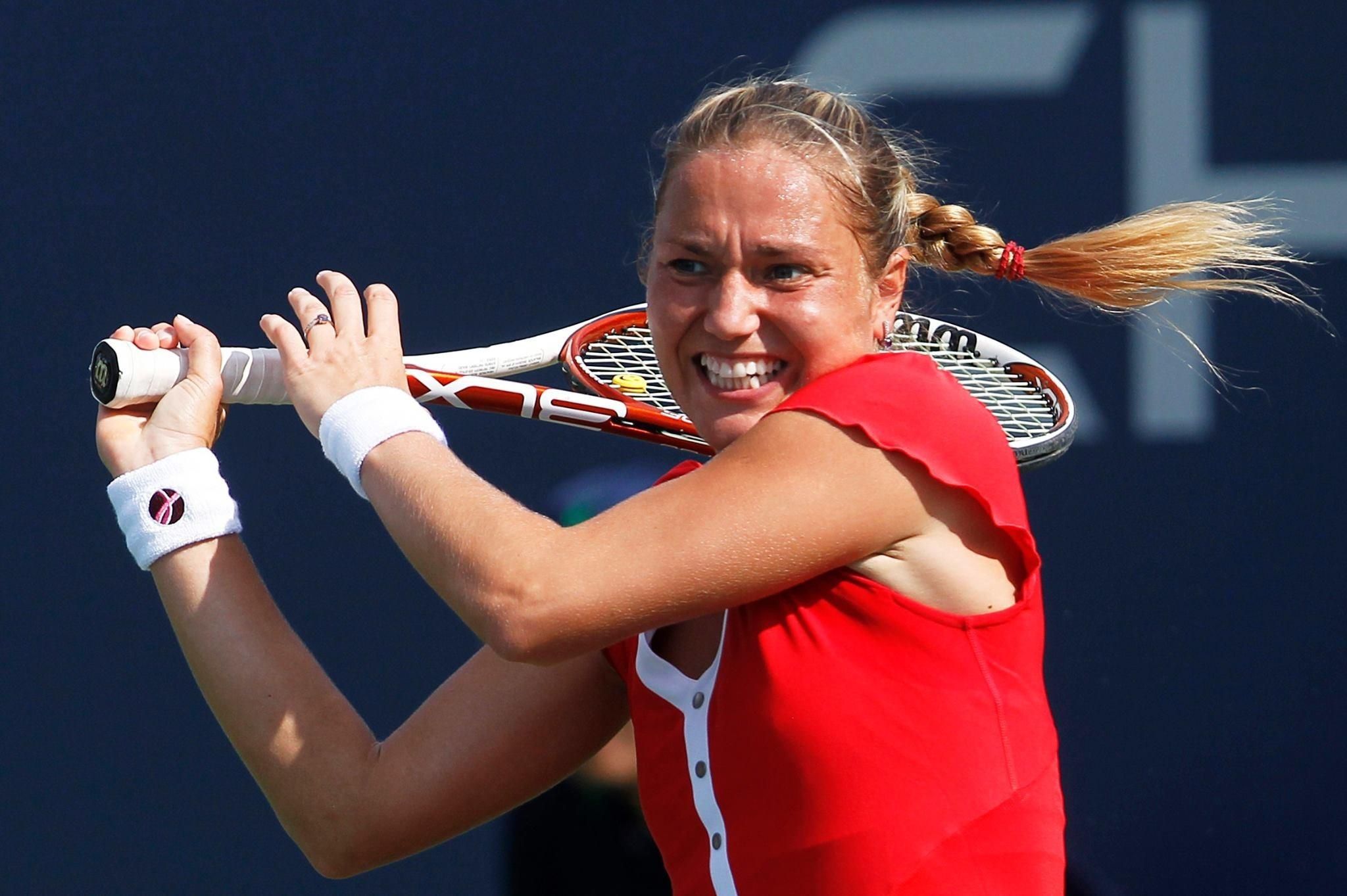 Украинская теннисистка пробилась во второй круг элитного турнира Украинская теннисистка пробилась во второй круг элитного турнира