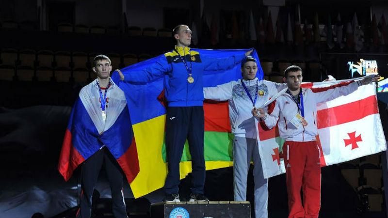 Український боксер переміг росіянина і виборов золото на чемпіонаті світу 