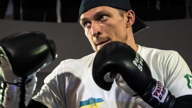 Бій Усик — Гловацкі оцінюють на мільйон доларів Бій Усик — Гловацкі оцінюють на мільйон доларів