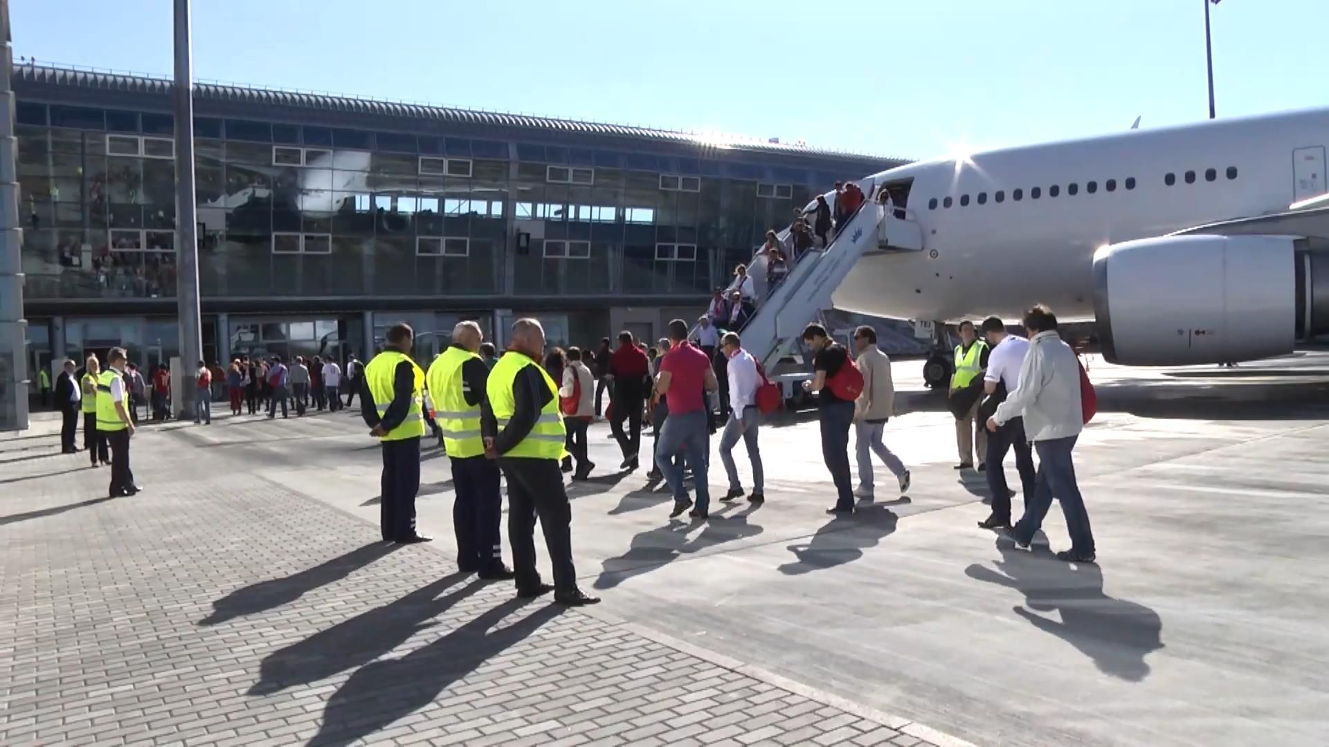 Рекордно низкое количество украинцев поехало на Евро-2016 Рекордно низкое количество украинцев поехало на Евро-2016