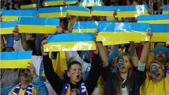 Близько 60 нардепів вирішили поїхати на Євро-2016 у робочий час, — ЗМІ Близько 60 нардепів вирішили поїхати на Євро-2016 у робочий час, — ЗМІ