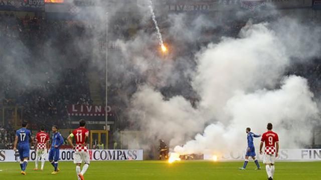 Хорватию оштрафовали на крупную сумму за буйных фанатов Хорватию оштрафовали на крупную сумму за буйных фанатов