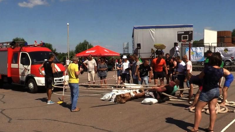 Патрульные, спасатели или пожарные: на богатырских играх определили сильнейших Патрульные, спасатели или пожарные: на богатырских играх определили сильнейших