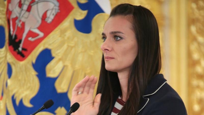 Путін довів до сліз легкоатлетку, яку не впустили на Олімпіаду Путін довів до сліз легкоатлетку, яку не впустили на Олімпіаду