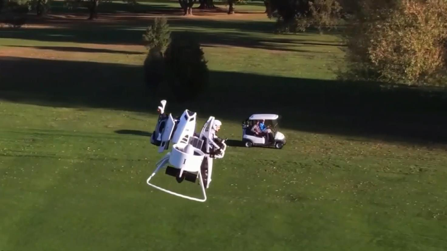 Игрокам в гольф предложили использовать реактивные ранцы