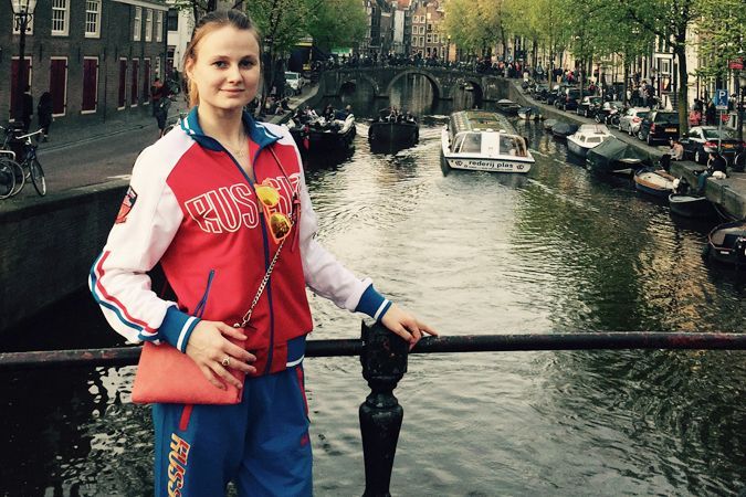 Над флагами России надругались на Олимпиаде Над флагами России надругались на Олимпиаде