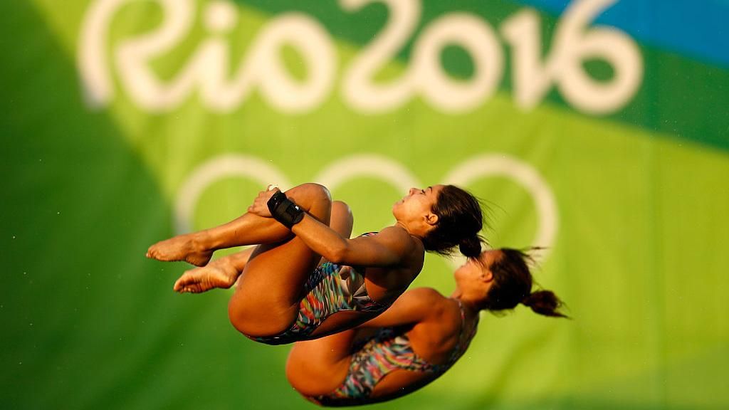 Секс-скандал на Олимпиаде: бразилийки поссорились из-за гребца