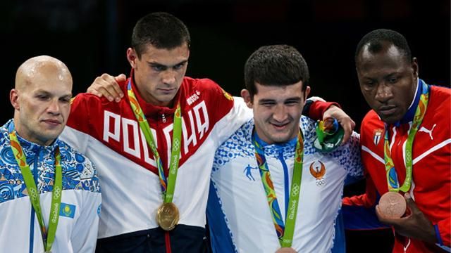 З російським спортсменом стався неприємний інцидент під час нагородження у Ріо