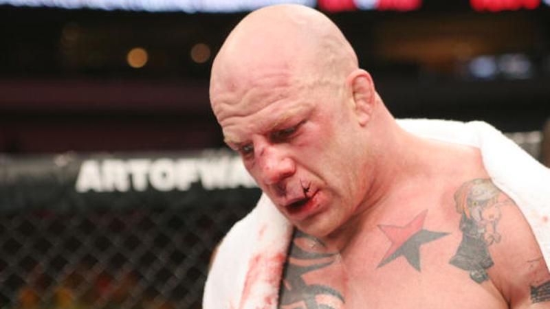 Скандальний американський боєць став терористом "ЛНР" Скандальний американський боєць став терористом "ЛНР"