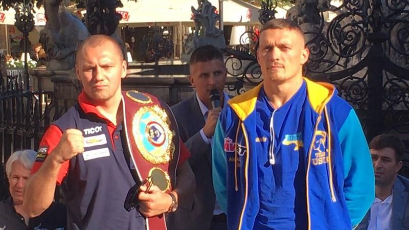 Бій Усик – Гловацкі: відбулася церемонія зважування Бій Усик – Гловацкі: відбулася церемонія зважування