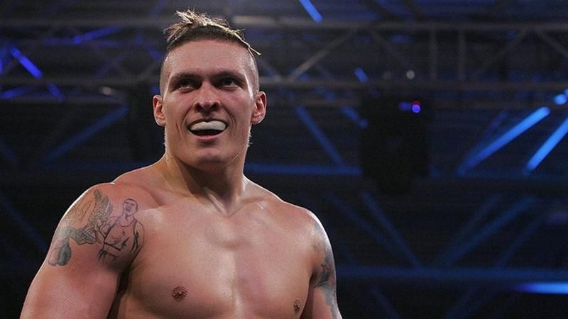 Як Усик гамселив Гловацьки: фоторепортаж Як Усик гамселив Гловацьки: фоторепортаж