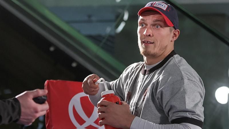 Усик принес извинения Гловацки и поляками Усик принес извинения Гловацки и поляками