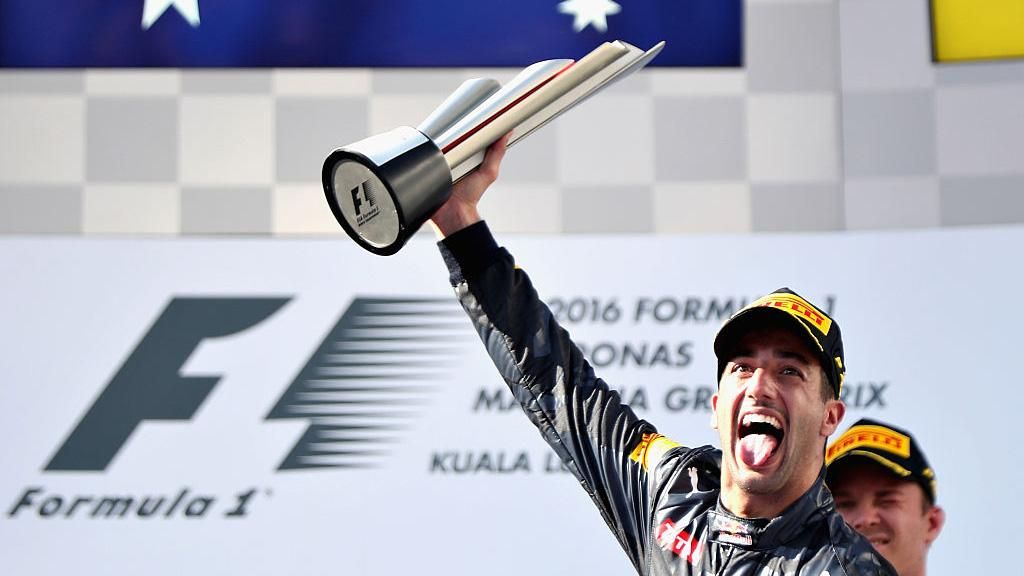 Формула 1: Red Bull остановил доминирование Mercedes Формула 1: Red Bull остановил доминирование Mercedes