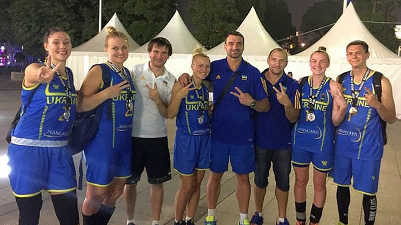 Женская сборная Украины по баскетболу 3x3 – серебряный призер ЧМ