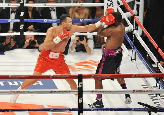 Стало відомо, скільки складе гонорар за бій Кличка і Джошуа Стало відомо, скільки складе гонорар за бій Кличка і Джошуа