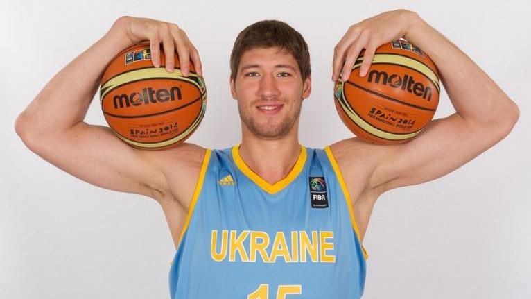 Один из лучших баскетбольных клубов Испании подписал контракт с украинцем