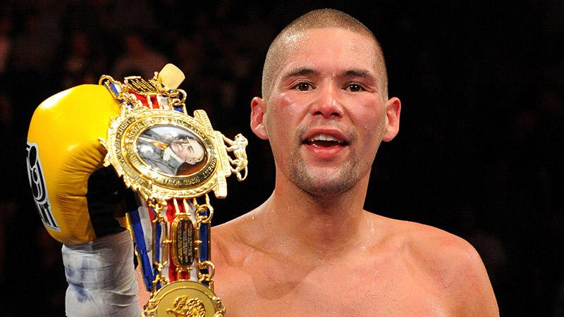 Чемпион мира назвал Усика единственным достойным соперником для себя