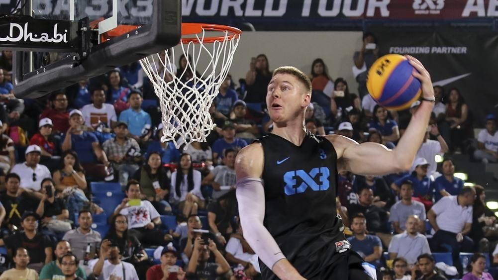 Неймовірна перемога українця на чемпіонаті світу з данків в Абу-Дабі: фото та відео Неймовірна перемога українця на чемпіонаті світу з данків в Абу-Дабі: фото та відео