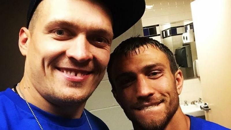 Усик с кумом Ломаченко показали, как готовят борщ Усик с кумом Ломаченко показали, как готовят борщ