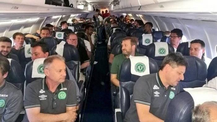 Появилось последнее видео из разбившегося в Колумбии самолета Появилось последнее видео из разбившегося в Колумбии самолета