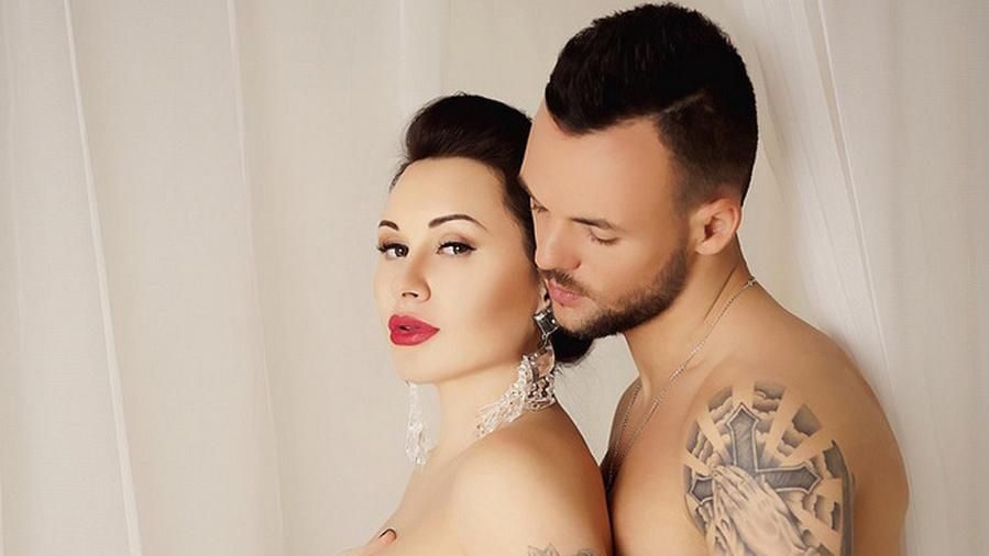 Жінка українського футболіста вразила еротичним танком Жінка українського футболіста вразила еротичним танком