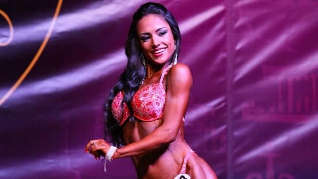 Українка зі спокусливими формами виборола призове місце на чемпіонаті світу з бодібілдингу Українка зі спокусливими формами виборола призове місце на чемпіонаті світу з бодібілдингу