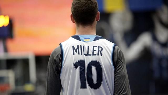 Как украинские баскетболисты соревновались в конкурсе данков: впечатляющее видео Как украинские баскетболисты соревновались в конкурсе данков: впечатляющее видео