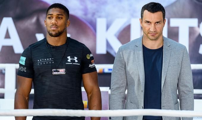 Королева Великобритании наградит Кличко и Джошуа после боя Королева Великобритании наградит Кличко и Джошуа после боя