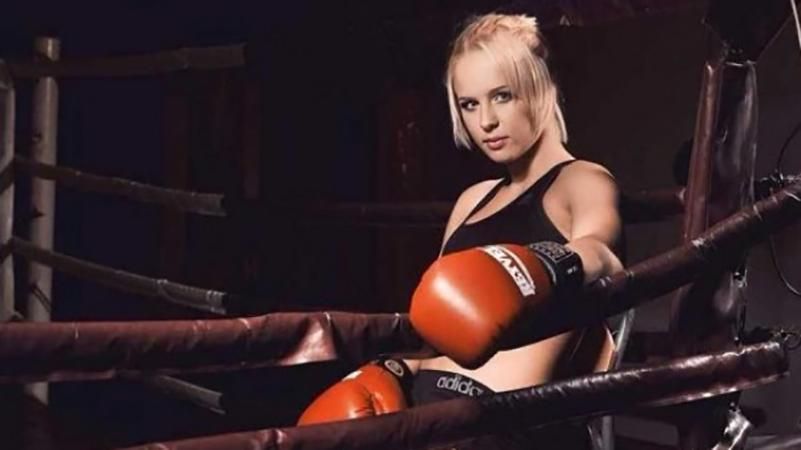 Украинка эффектно отправила россиянку в нокаут в Нальчике Украинка эффектно отправила россиянку в нокаут в Нальчике