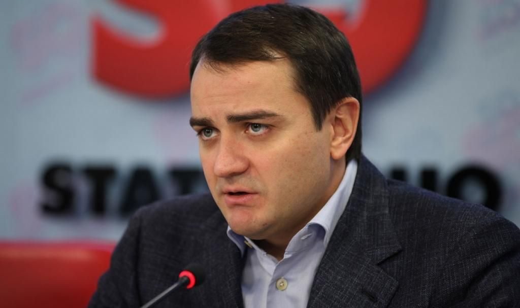 Завод ФФУ з виготовлення штучних полів готується до початку роботи Завод ФФУ з виготовлення штучних полів готується до початку роботи