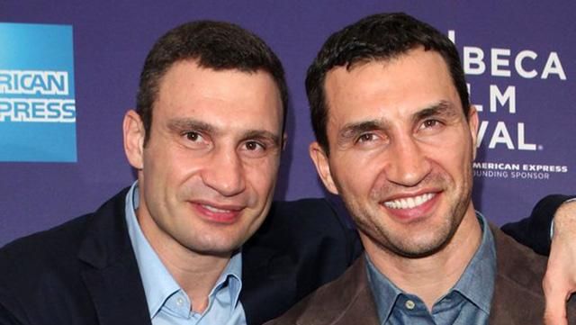 Кличко-старший розповів про слабкість Володимира напередодні бою з Джошуа Кличко-старший розповів про слабкість Володимира напередодні бою з Джошуа