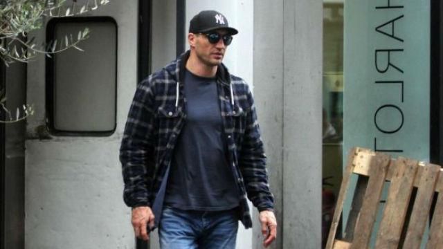 Владимира Кличко "поймали" во время прогулки в Лондоне Владимира Кличко "поймали" во время прогулки в Лондоне