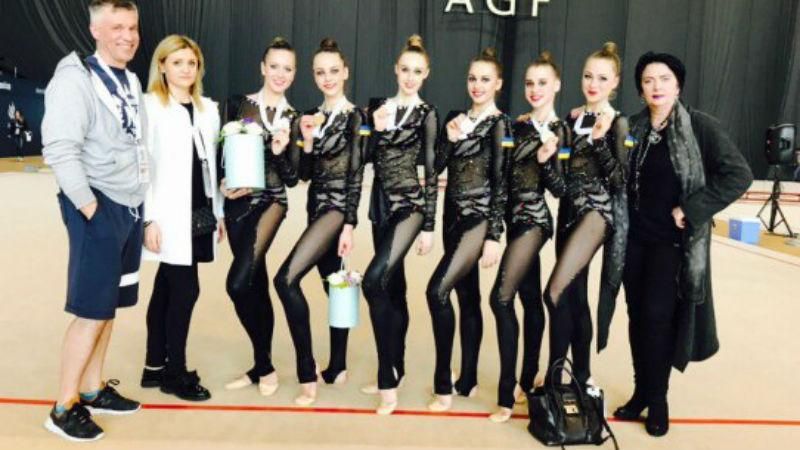 Українські гімнастки вибороли "золото" на третьому етапі Кубку світу: ефектне відео виступу Українські гімнастки вибороли "золото" на третьому етапі Кубку світу: ефектне відео виступу