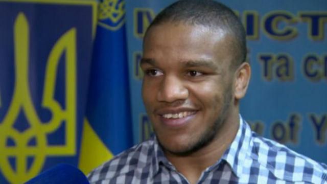 Нова грація – відомий борець насмішив фото у балетній пачці Нова грація – відомий борець насмішив фото у балетній пачці