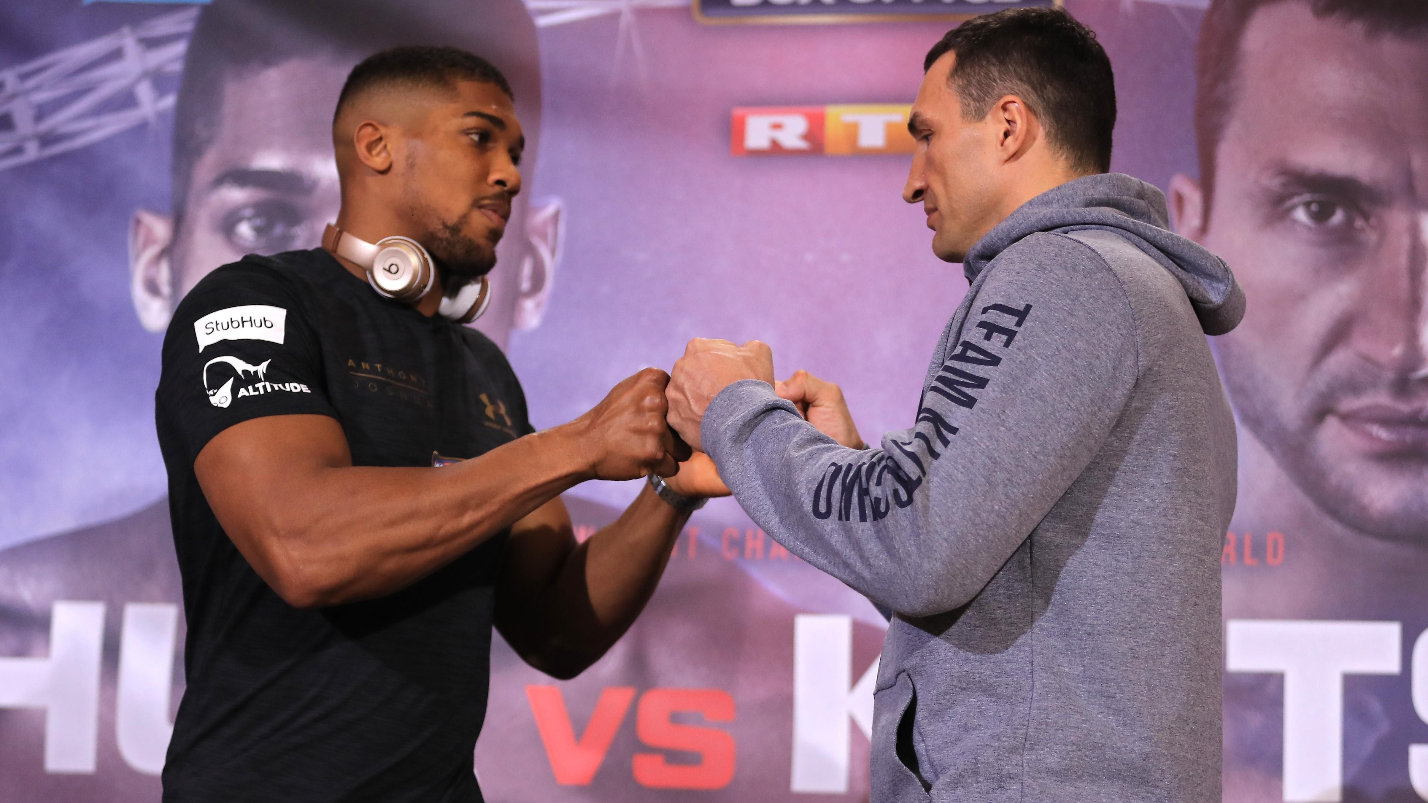 Появились раритетные кадры, как Кличко давал наставления Джошуа Появились раритетные кадры, как Кличко давал наставления Джошуа