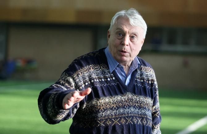 Умер известный спортивный комментатор Умер известный спортивный комментатор