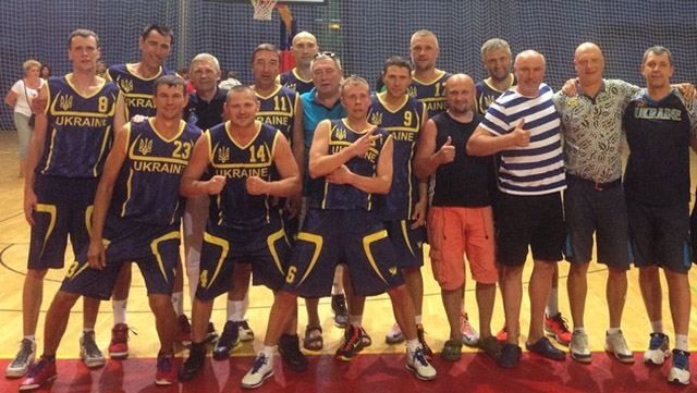 Українські баскетболісти розгромили росіян у півфіналі чемпіонату Європи Українські баскетболісти розгромили росіян у півфіналі чемпіонату Європи