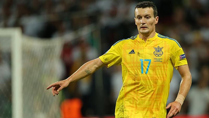 Гравець збірної України зіграв з прикордонниками у футбол: яскраве відео 