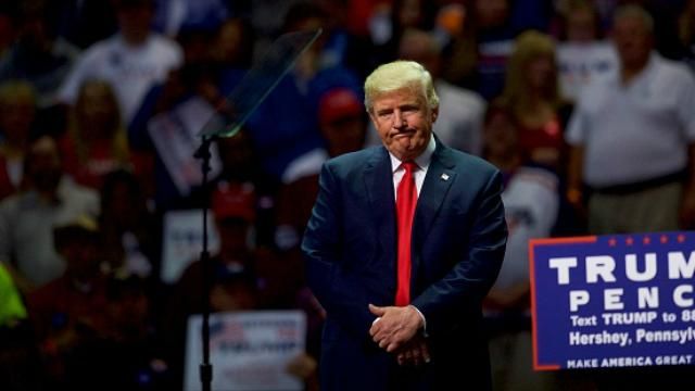 Будет ночевать на вокзале? – Трампу не оставили ни одного свободного отеля в Гамбурге Будет ночевать на вокзале? – Трампу не оставили ни одного свободного отеля в Гамбурге