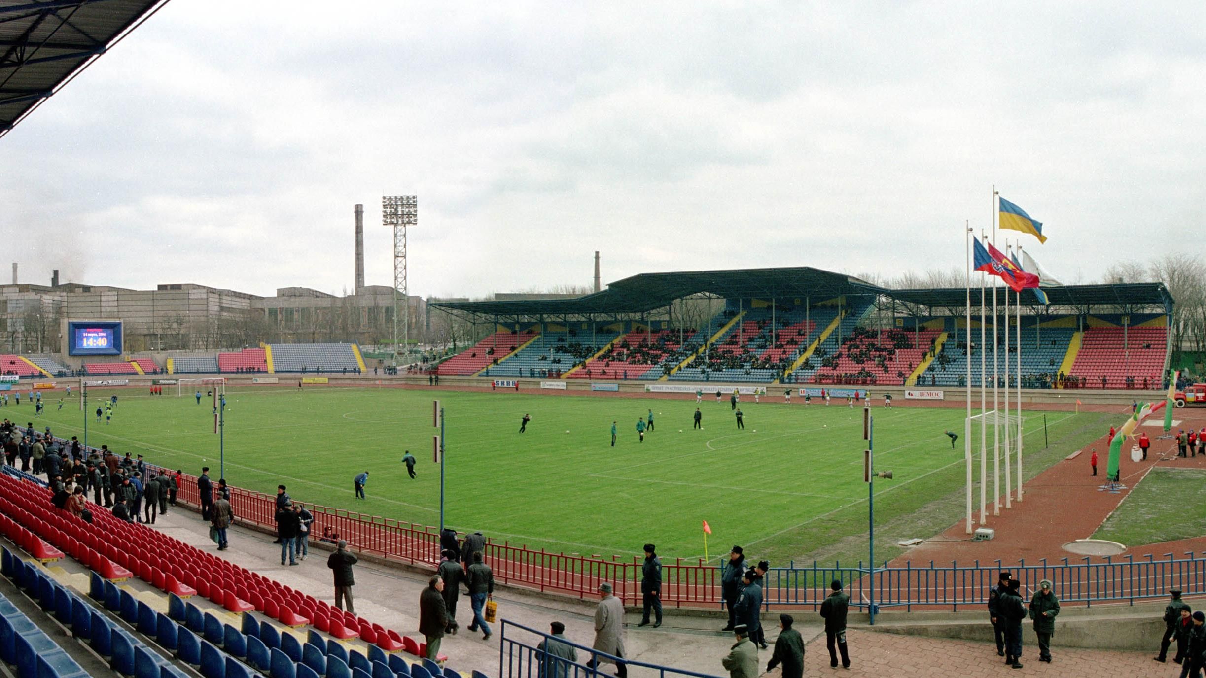 У зону АТО повернувся великий футбол: до Маріуполя завітала команда з заходу У зону АТО повернувся великий футбол: до Маріуполя завітала команда з заходу