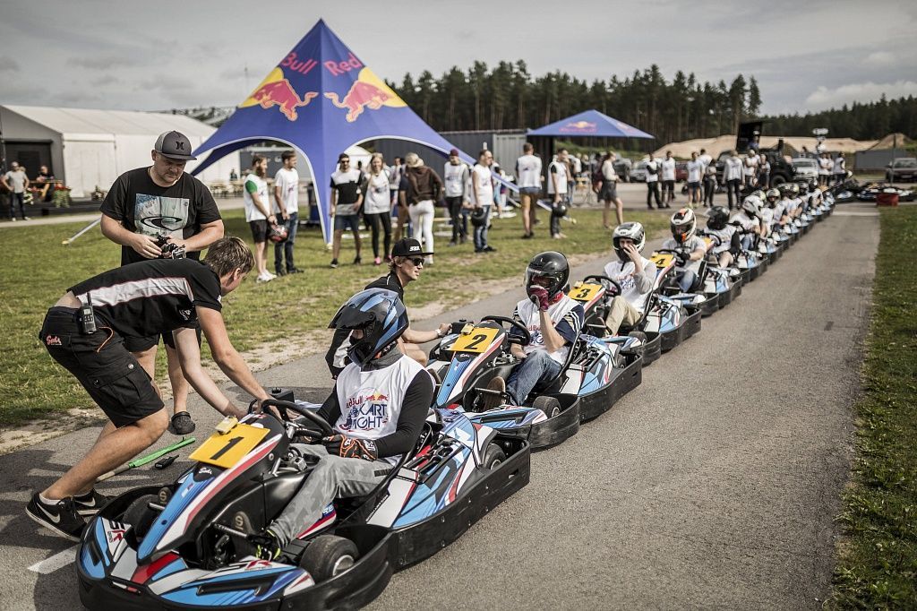 У Харкові визначили перших фіналістів Red Bull Kart Fight