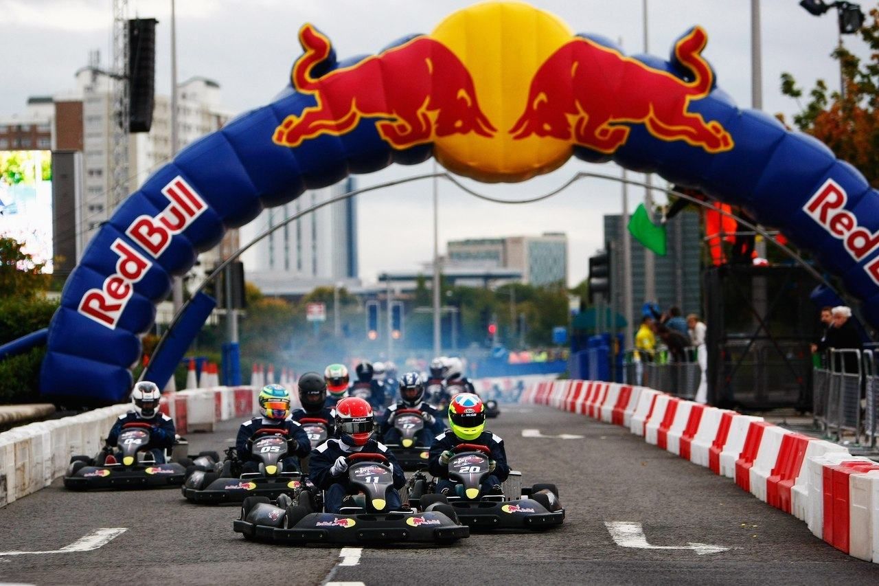В Харькове определили первых финалистов Red Bull Kart Fight