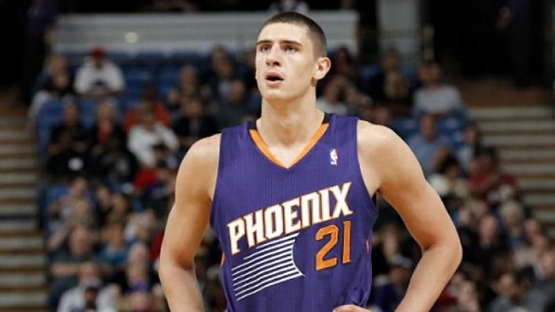 Український баскетболіст курйозно виділився на матчі НБА: з'явилось відео Український баскетболіст курйозно виділився на матчі НБА: з'явилось відео