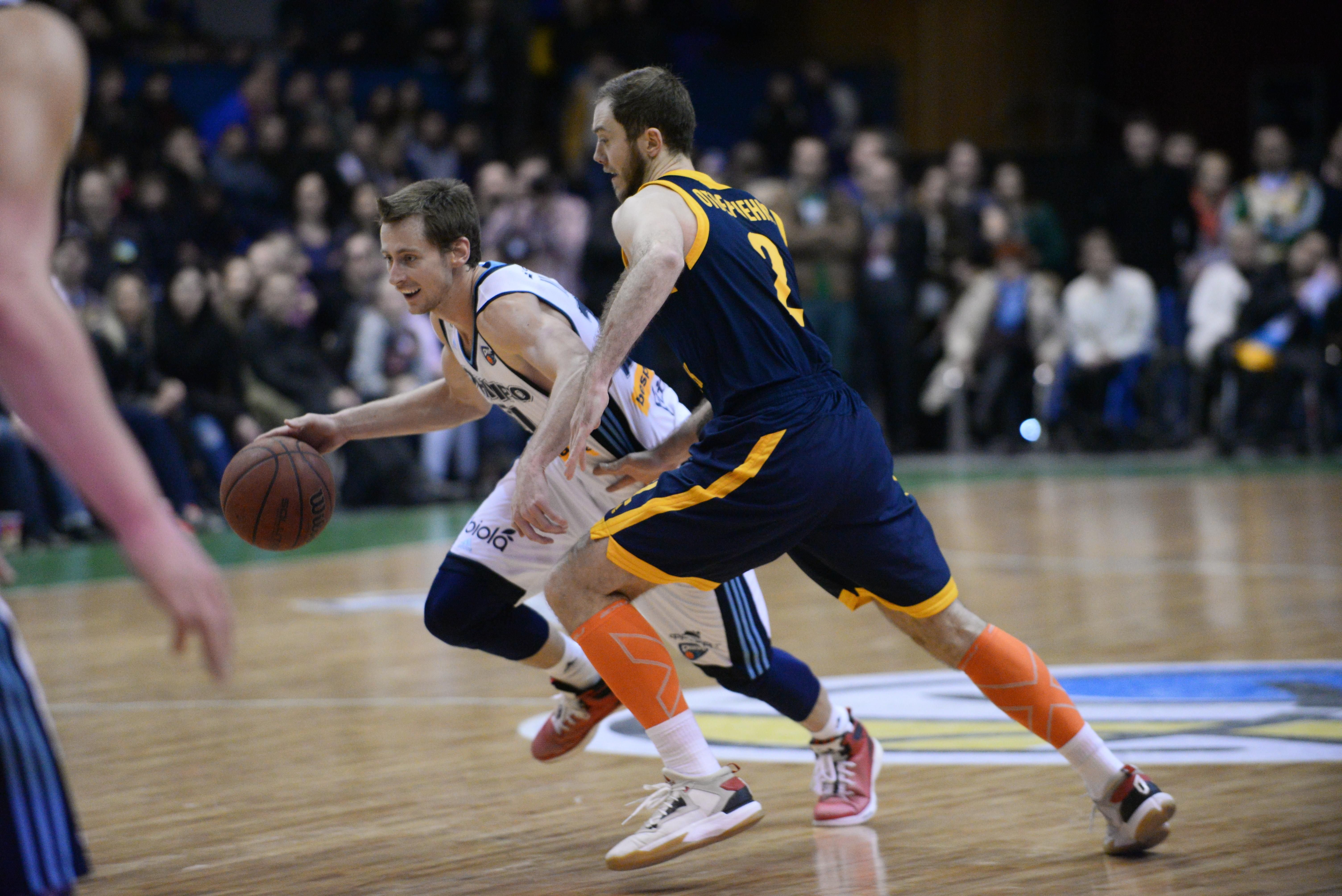 Суперліга України: в Києві відбудеться найгарячіший двобій осені Суперліга України: в Києві відбудеться найгарячіший двобій осені