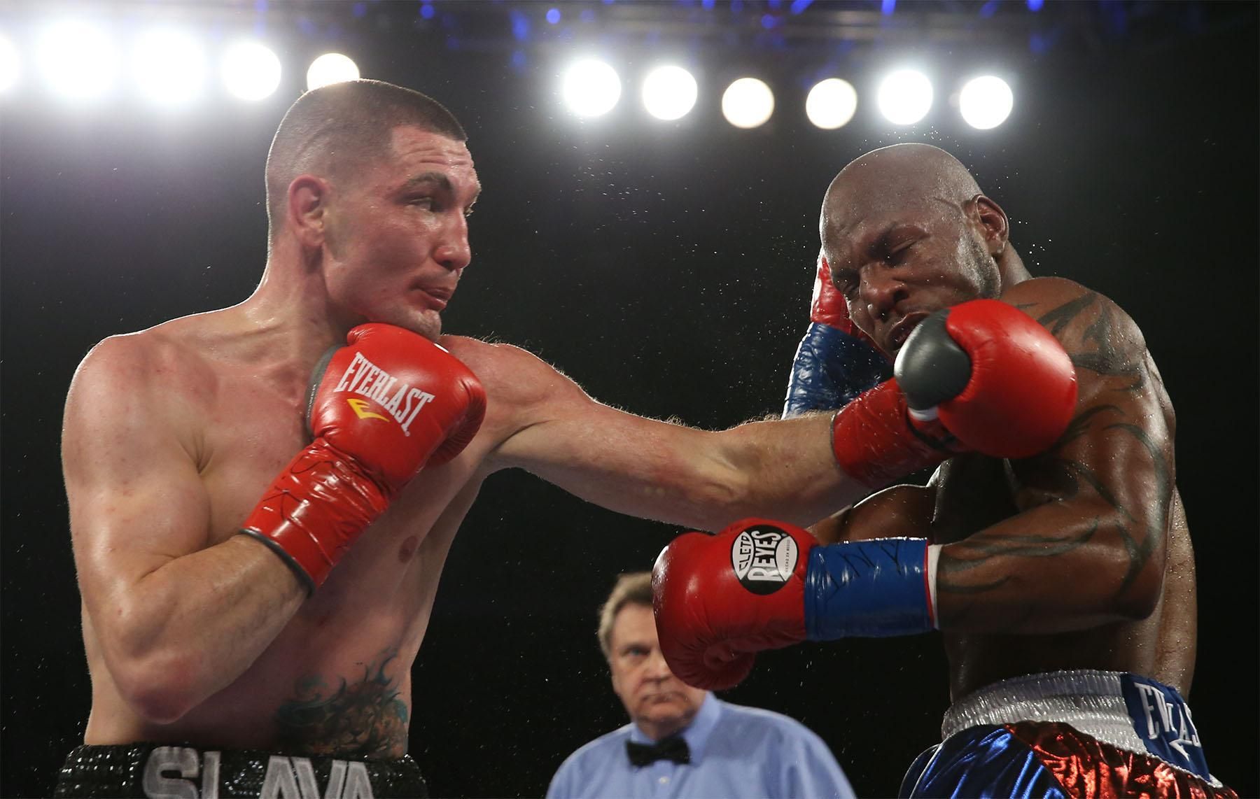 Известный украинский боксер сразится с россиянином Известный украинский боксер сразится с россиянином