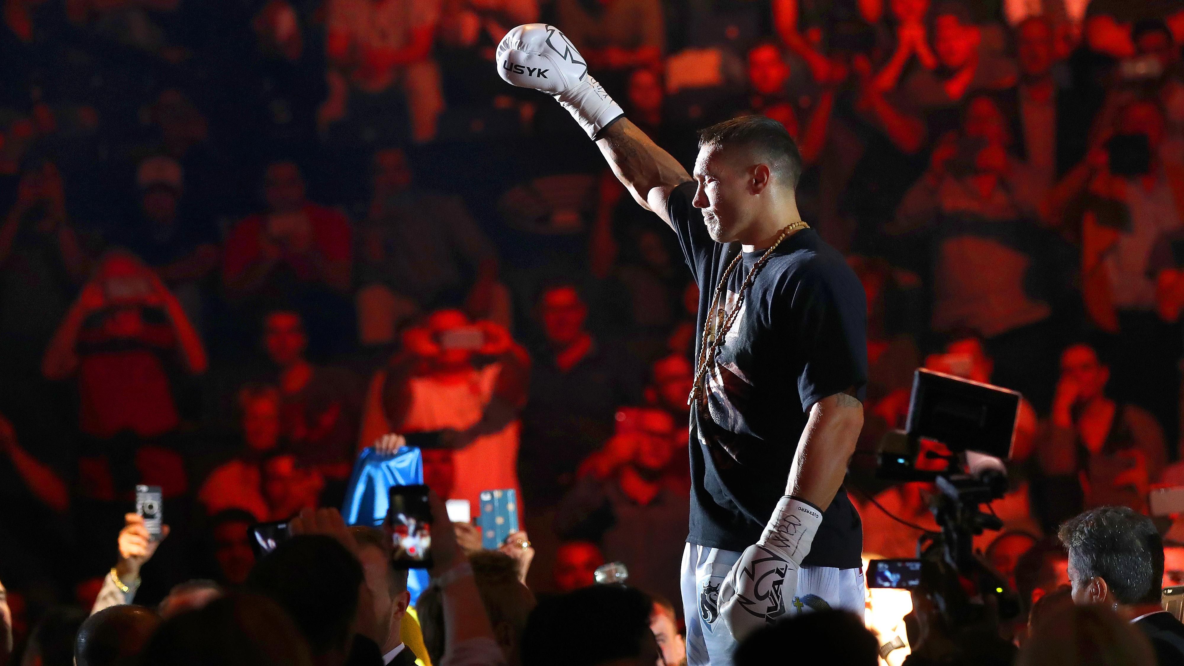 Усик прокомментировал предстоящий бой против Бриедиса Усик прокомментировал предстоящий бой против Бриедиса