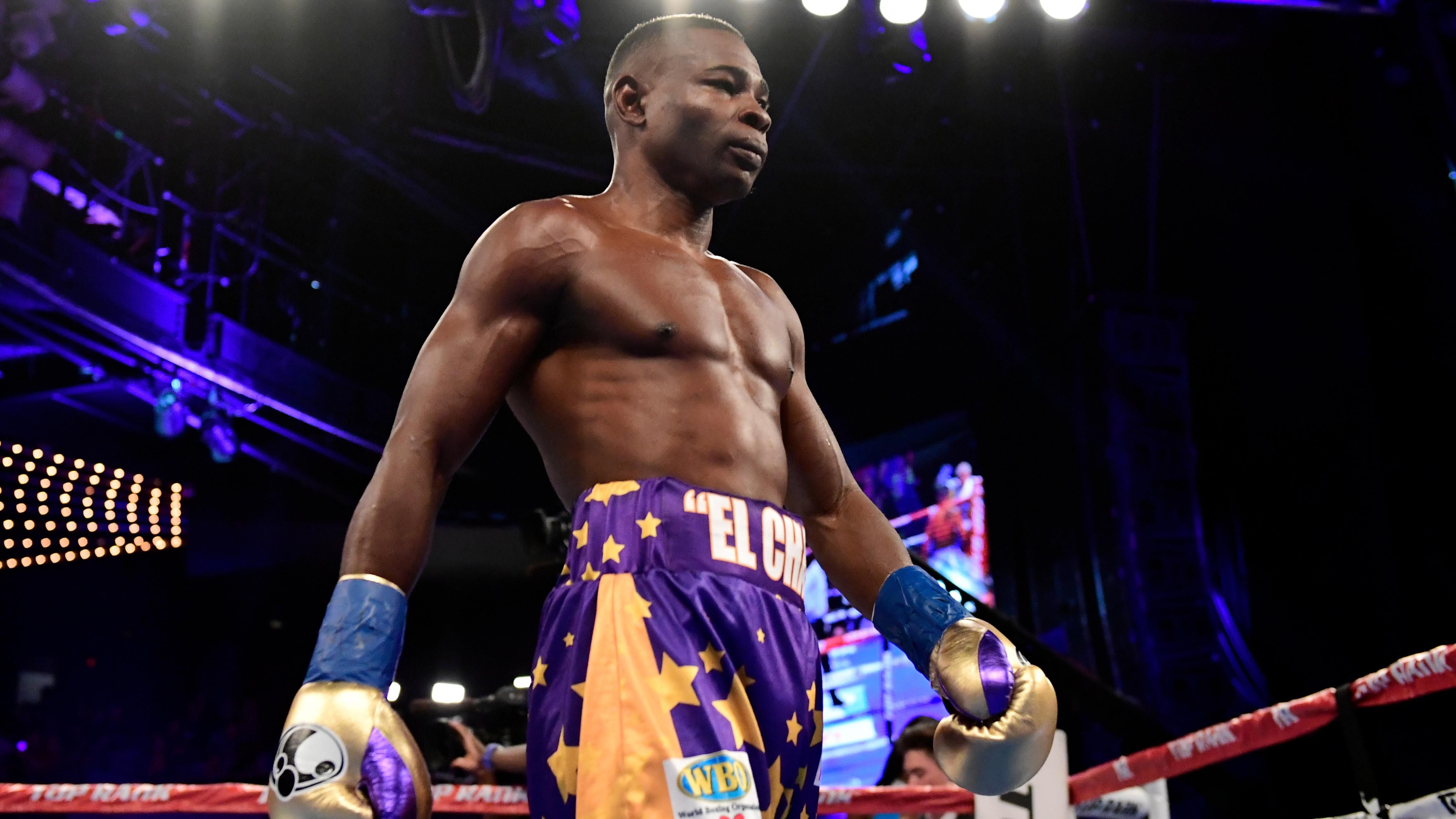 Ригондо объяснил, почему он отказался продолжать бой с Ломаченко Ригондо объяснил, почему он отказался продолжать бой с Ломаченко