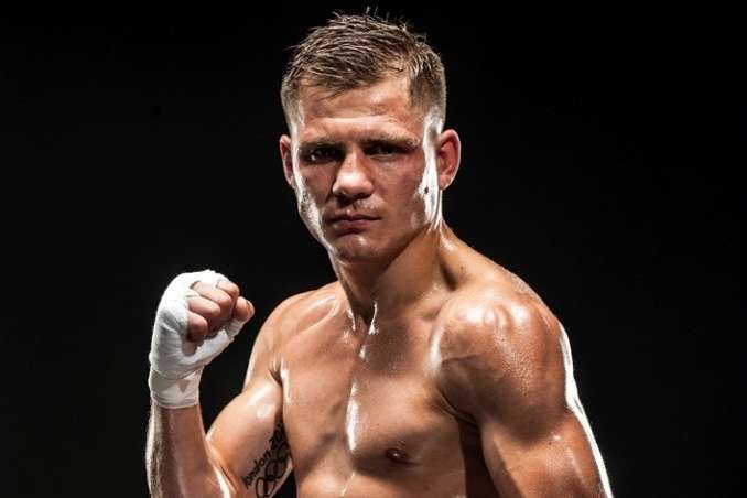 Беринчик нокаутом победил Валлеспина и взял титул WBO Oriental - видео Беринчик нокаутом победил Валлеспина и взял титул WBO Oriental - видео